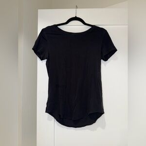 Lululemon Black Short Sleeve Tee Size 8